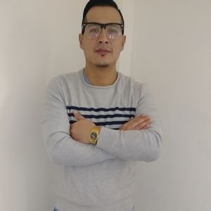 Meet your Posher, Javier